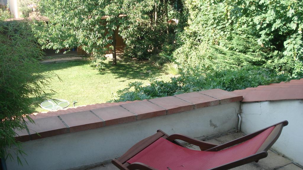 Le Murier Bed and Breakfast Toulouse Kamer foto